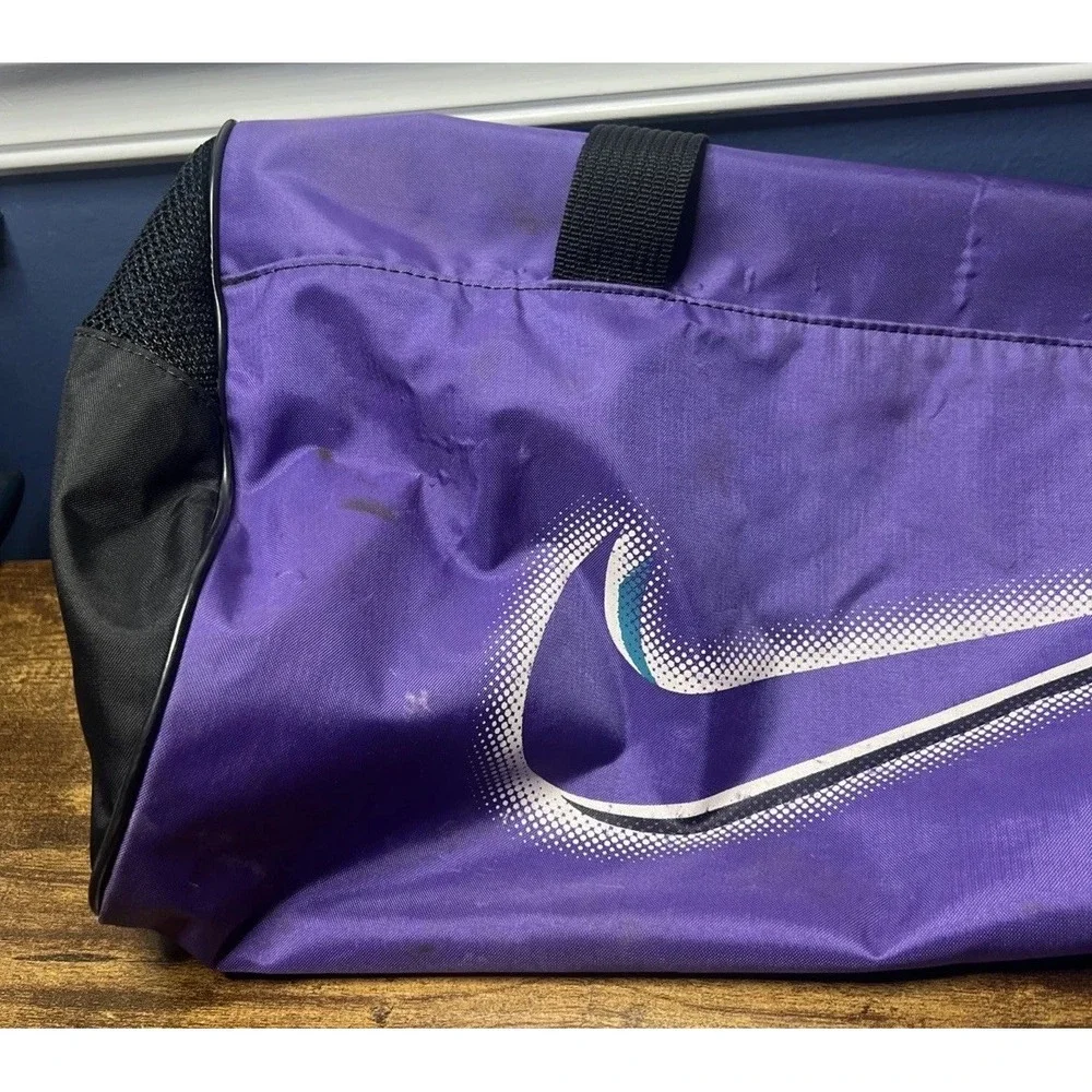 Nike used staining